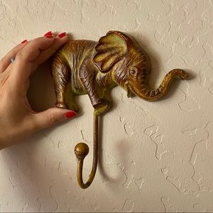 Elephant coat / key rack